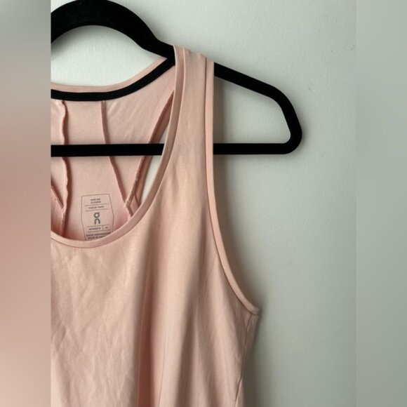 On running Women's Focus Tank color doe - Picture 3 of 11